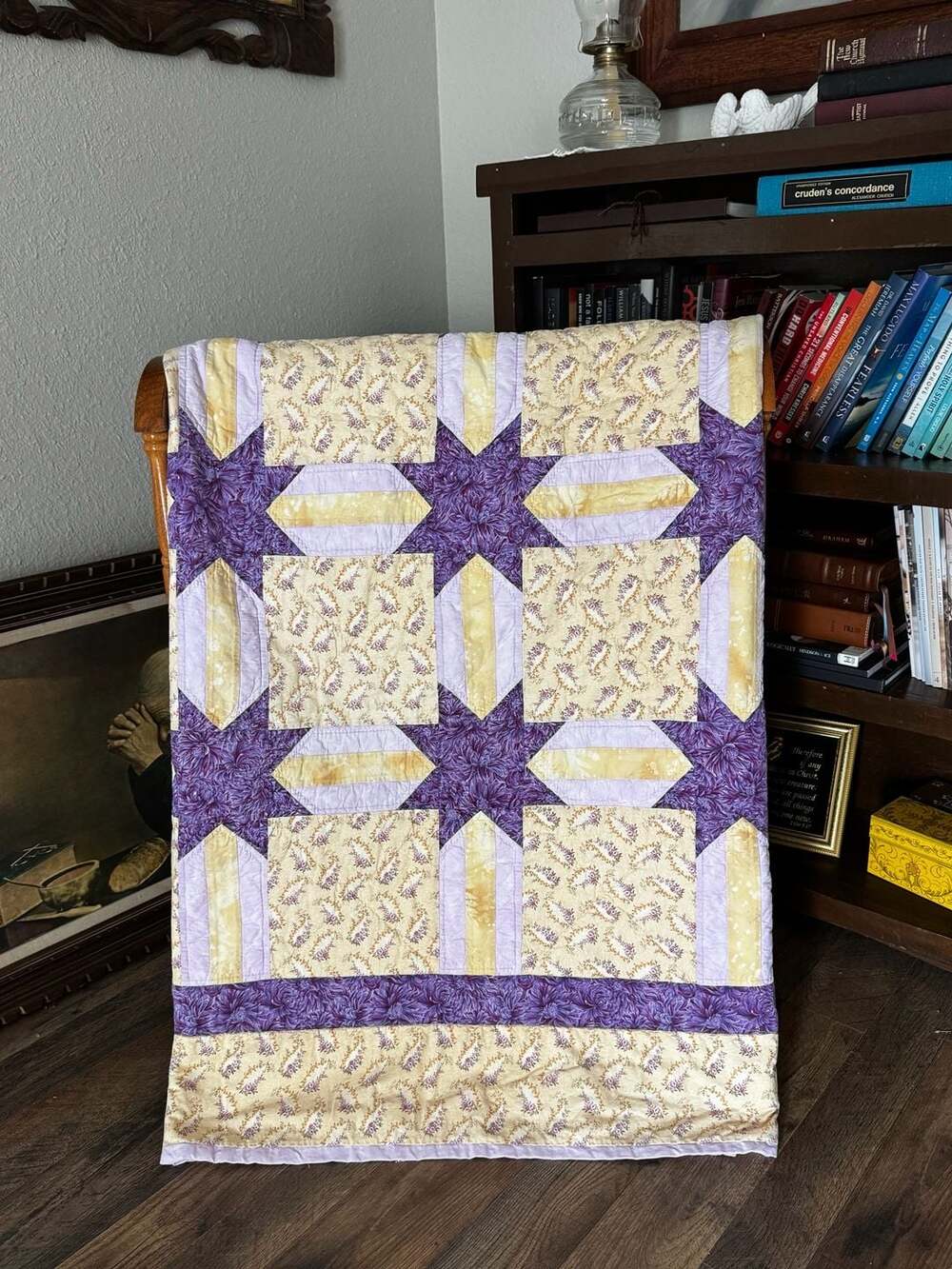 Vintage Hand-Quilted Pieced Star Quilt with Two Matching Shams - Picture 6 of 12